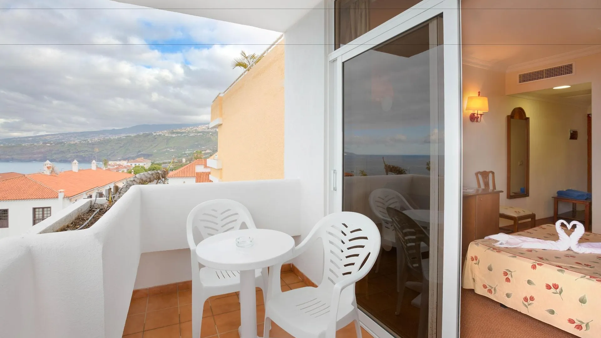 Complejo Bluesea Puerto Resort Compuesto Por Hotel Canarife Y Bonanza Palace Puerto de la Cruz  Espagne